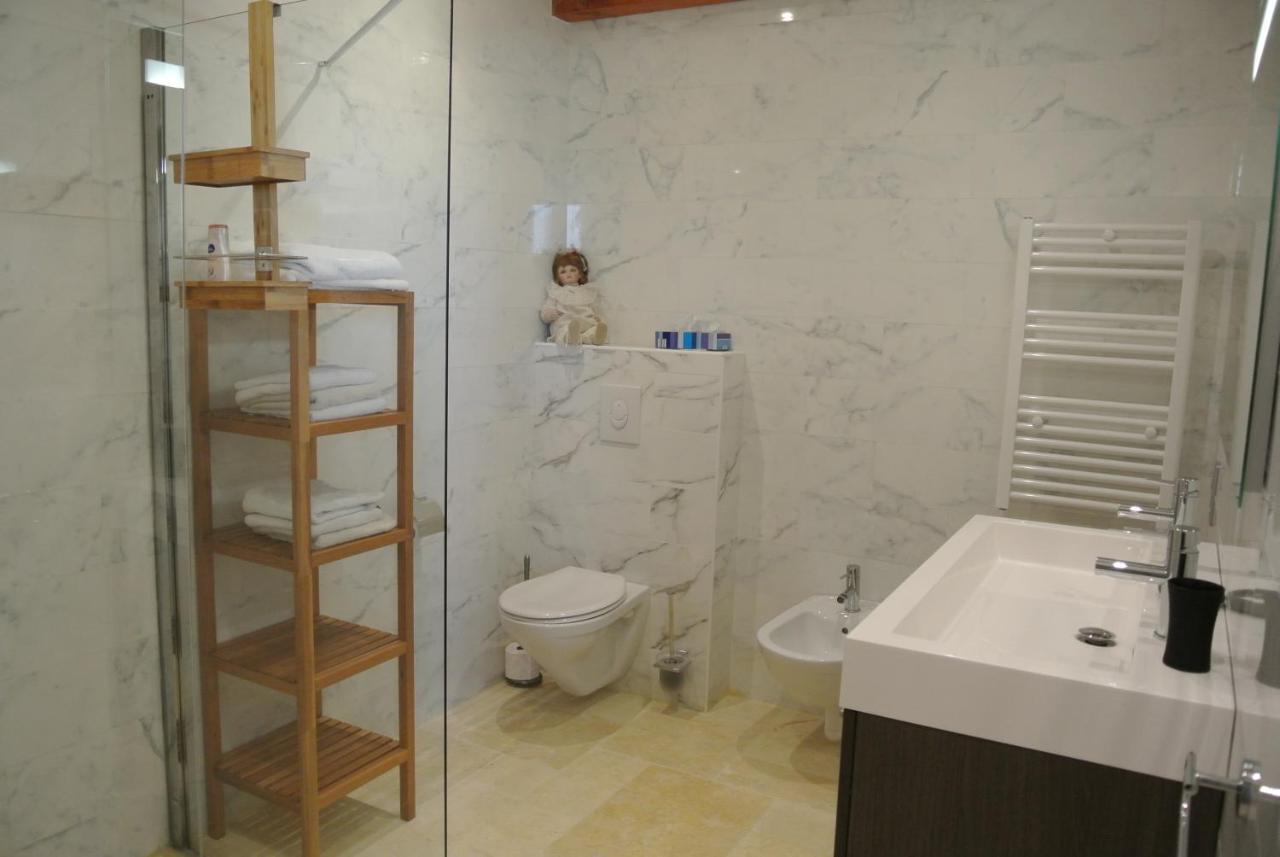 Grand Tamaris Hosting Bed & Breakfast Арл Екстериор снимка